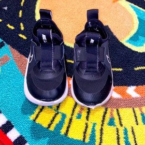 Baby/Kids Size 7 Black Nike Sneaker